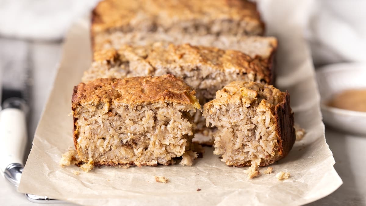 banana-oatmeal-protein-bars-recipe