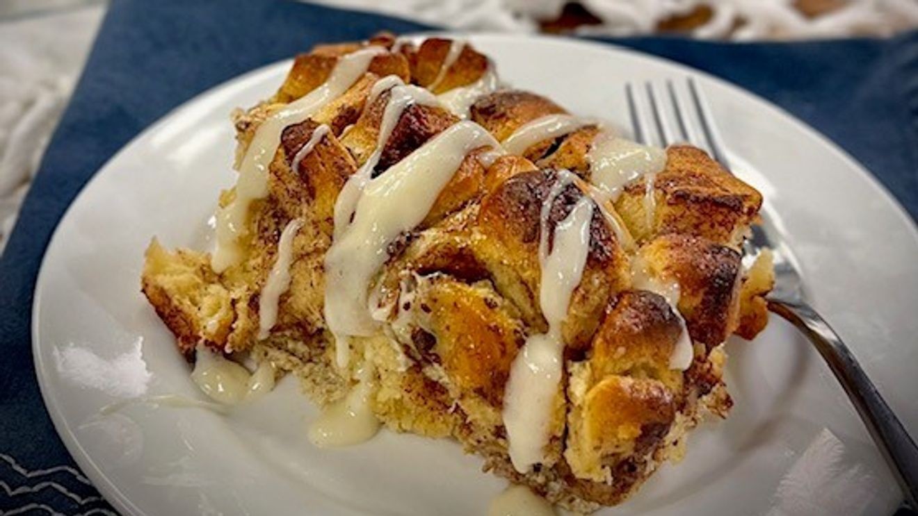 cinnamon-roll-french-toast-casserole-recipe