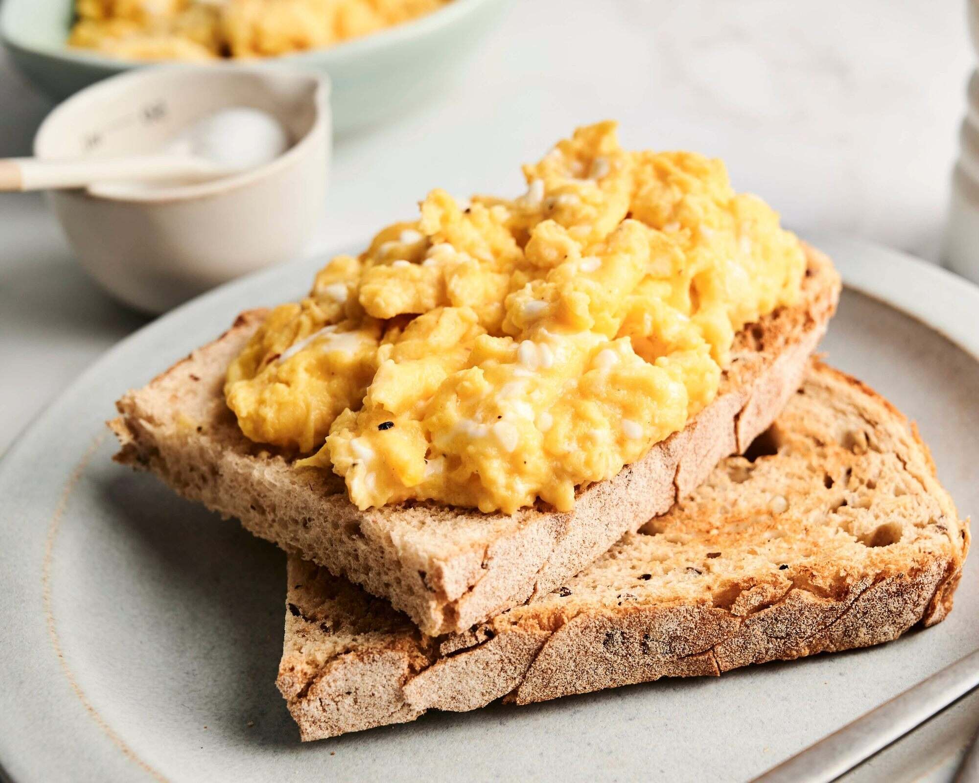 cottage-cheese-scrambled-eggs-recipe