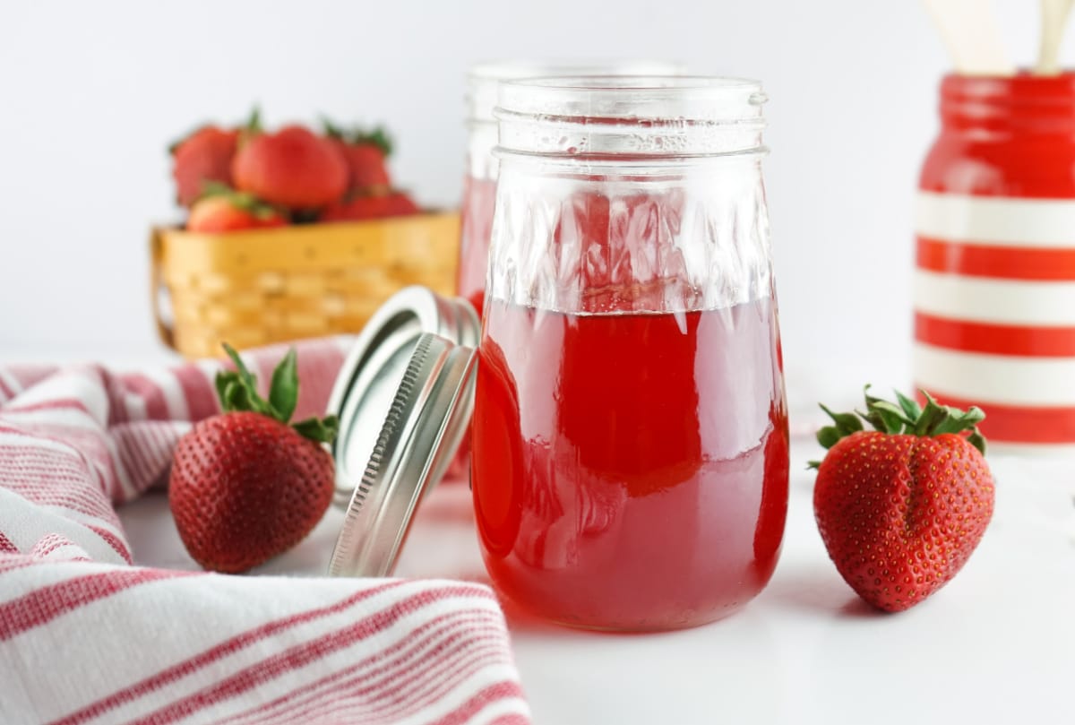 simple-strawberry-syrup-recipe